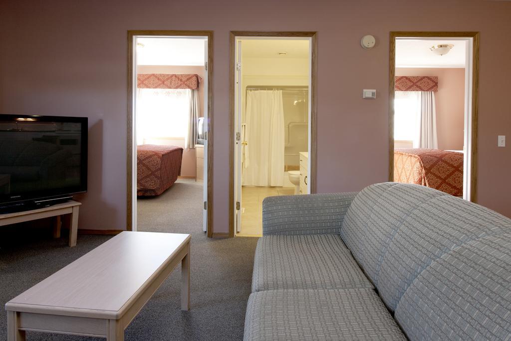 Bow River Inn Cochrane Habitación foto